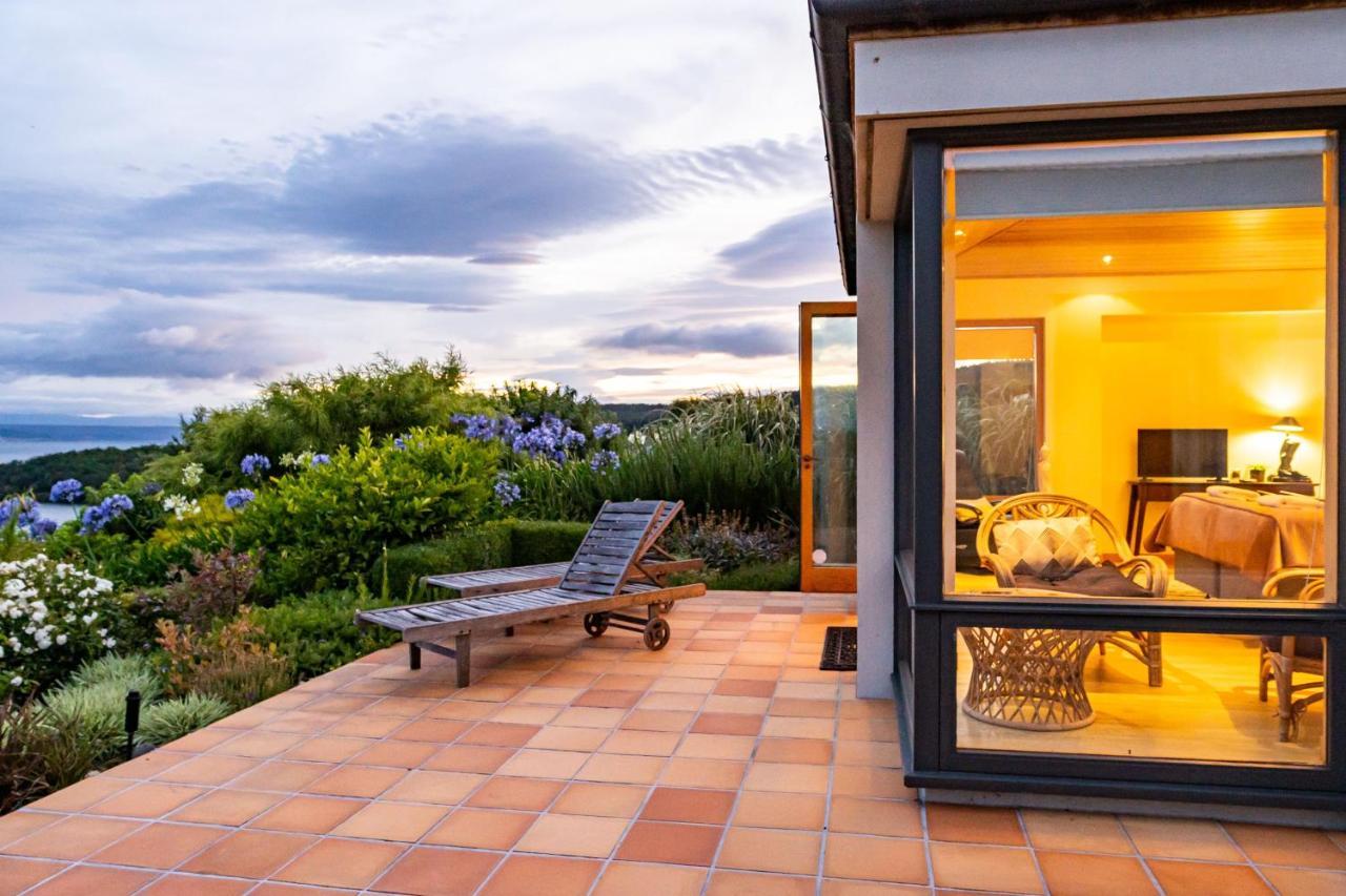 Lake Vista Lodge Taupo Exterior photo